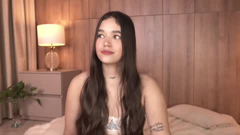 Snapshot of _meghan_gomez1_ chatting on 11-03-25, 11:37 online show from 11-03-25, 11:37