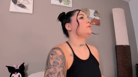 _melodyblossom_ online show from 09-11-25, 08:31