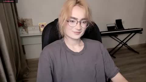 _meow_neko_ online show from 07-06-26, 12:46