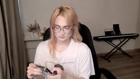 _meow_neko_ online show from 07-14-26, 11:49