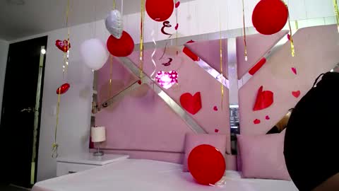 Snapshot of _miaaleon chatting on 02-15-25, 02:11 Mia online show from 02-15-25, 02:11