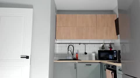 _miles19 online show from 03-26-26, 03:17