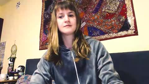 Boo online show from 09-28-25, 06:02