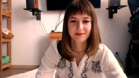 Snapshot of _minnie_boo_ chatting on 03-08-26, 10:30 Boo online show from 03-08-26, 10:30