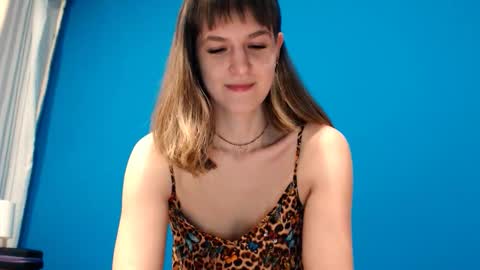 Snapshot of _minnie_boo_ chatting on 03-12-26, 05:41 Boo online show from 03-12-26, 05:41