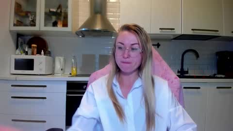 Eva online show from 10-04-25, 05:49