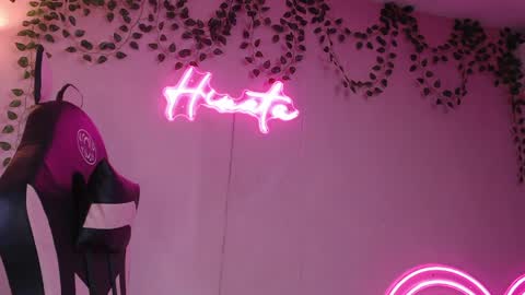 Hinata 3 online show from 05-14-26, 01:18