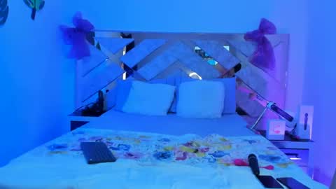 Khloe  online show from 01-10-25, 07:11