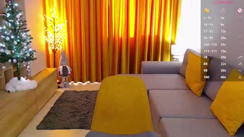 Snapshot of _miss_mia chatting on 12-18-24, 01:23 Mia online show from 12-18-24, 01:23