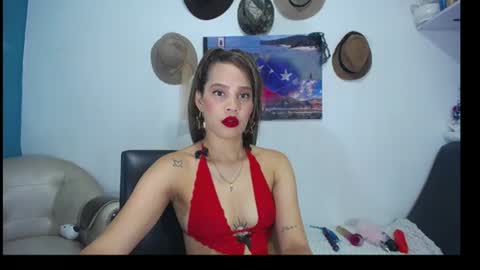 Snapshot of _misspriss chatting on 07-10-26, 09:39 _misspriss online show from 07-10-26, 09:39