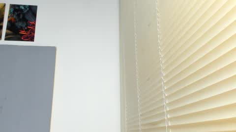 _molly_rosse_ online show from 11-14-25, 12:15