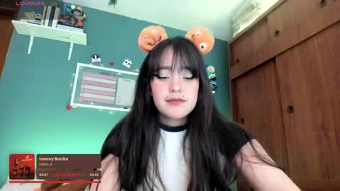 Snapshot of _moon_cake_ chatting on 10-09-25, 04:21 Next stream 950 pm Colombia time xd online show from 10-09-25, 04:21