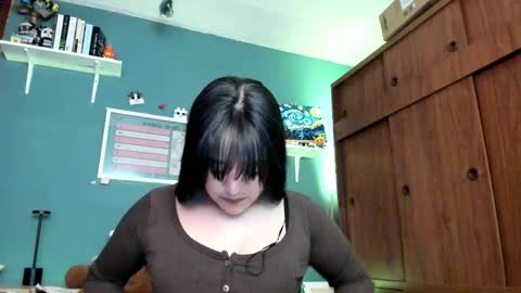 Next stream  950 pm Colombia time xd online show from 02-11-26, 04:50