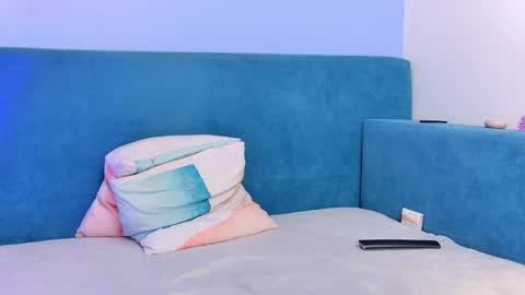 Fiona online show from 04-01-26, 01:41