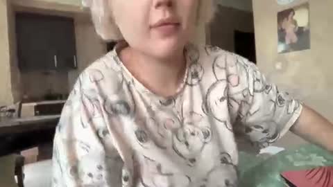 Snapshot of _morpho_ chatting on 07-13-26, 10:40 Francine Aisi Morpho - a genus of blue butterflies. online show from 07-13-26, 10:40