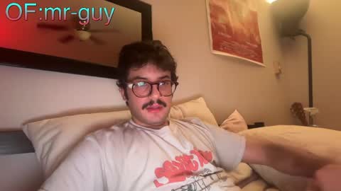 Snapshot of _mrguy_ chatting on 05-15-26, 05:47 _mrguy_ online show from 05-15-26, 05:47