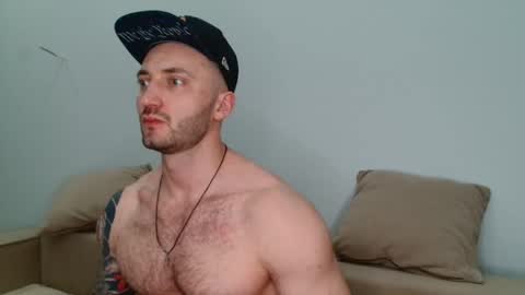 Snapshot of _muscle_arti_ chatting on 01-17-26, 06:33 Arti online show from 01-17-26, 06:33