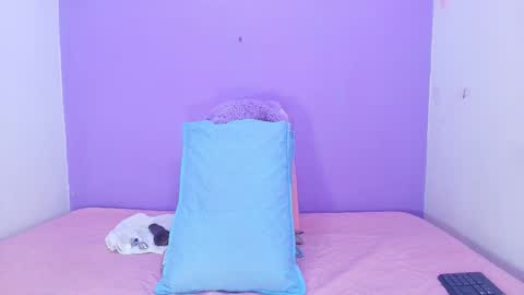 Snapshot of _mystic_luna chatting on 11-12-25, 11:54 Luna online show from 11-12-25, 11:54