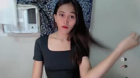 jenny claire online show from 10-08-25, 06:11