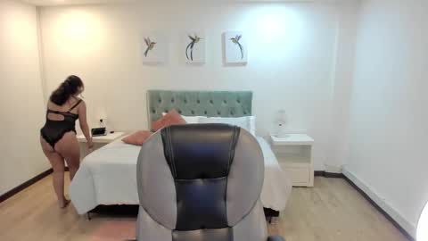 Natalie online show from 01-15-26, 05:45