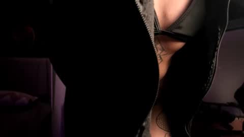 Snapshot of _natashawolf chatting on 12-02-25, 06:41 Nati - Independ model online show from 12-02-25, 06:41