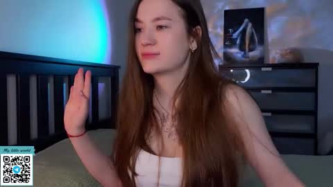 Mia with a big heart  online show from 10-02-25, 11:39