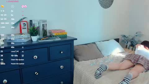 Snapshot of _nicehabbitt_ chatting on 05-04-26, 12:56 Ashley online show from 05-04-26, 12:56
