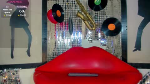 Nicky  Please help me with your thumbs up its importan online show from 02-17-25, 10:47