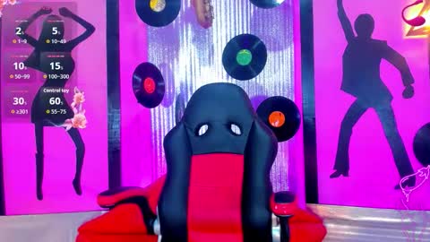 Nicky  Please help me with your thumbs up its importan online show from 10-13-25, 07:14