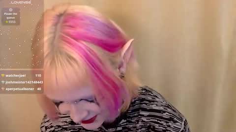 Nicole online show from 11-21-25, 08:07