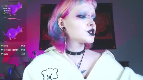 Nicole online show from 12-20-25, 11:56