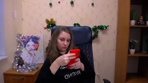 Snapshot of _nicole_new chatting on 12-17-24, 04:21 Nica online show from 12-17-24, 04:21