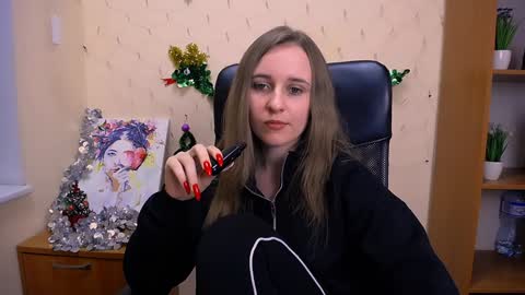 Snapshot of _nicole_new chatting on 12-24-24, 03:47 Nica online show from 12-24-24, 03:47