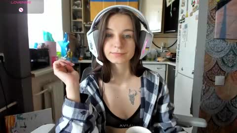 Snapshot of _nika_kik chatting on 04-27-26, 12:14 Nika online show from 04-27-26, 12:14