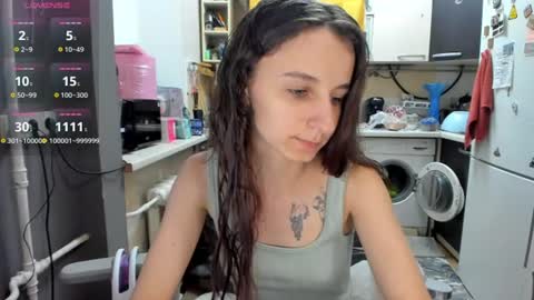Snapshot of _nika_kik chatting on 06-19-26, 04:44 Nika online show from 06-19-26, 04:44