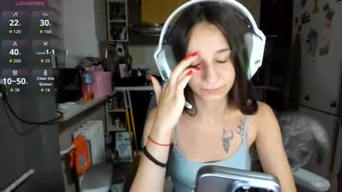 Snapshot of _nika_kik chatting on 07-04-26, 06:36 Nika online show from 07-04-26, 06:36