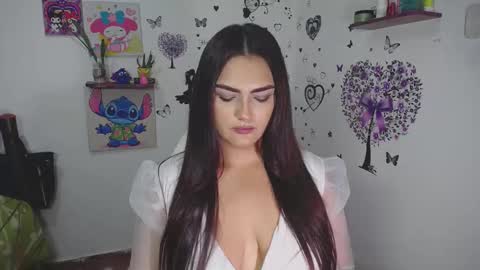 Nina  online show from 11-09-25, 06:39