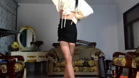 Snapshot of _nonbinaryangel_ chatting on 09-12-25, 01:49 Sammy online show from 09-12-25, 01:49