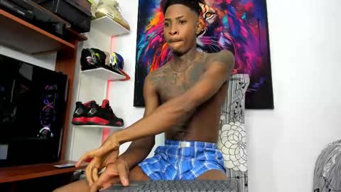 Snapshot of _pantera_09 chatting on 02-13-25, 08:17 Kevin online show from 02-13-25, 08:17