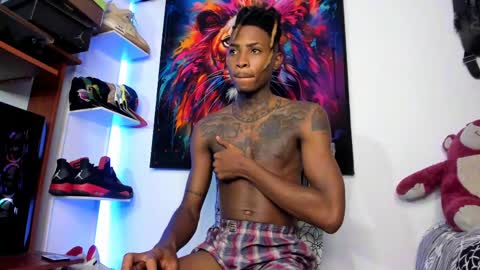 Snapshot of _pantera_09 chatting on 02-16-25, 08:10 Kevin online show from 02-16-25, 08:10