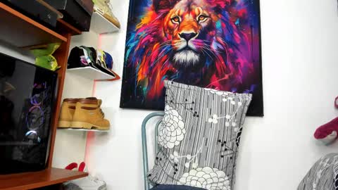 Snapshot of _pantera_09 chatting on 02-23-25, 08:17 Kevin online show from 02-23-25, 08:17