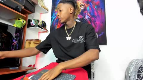 Snapshot of _pantera_09 chatting on 02-24-25, 06:15 Kevin online show from 02-24-25, 06:15