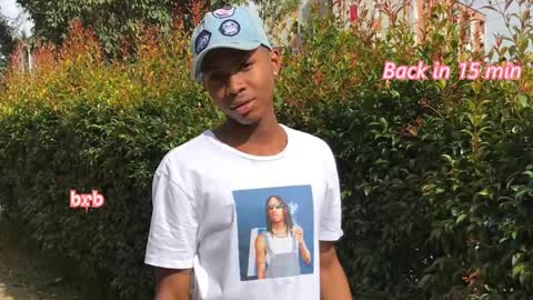 Snapshot of _pantera_09 chatting on 02-28-25, 02:20 Kevin online show from 02-28-25, 02:20