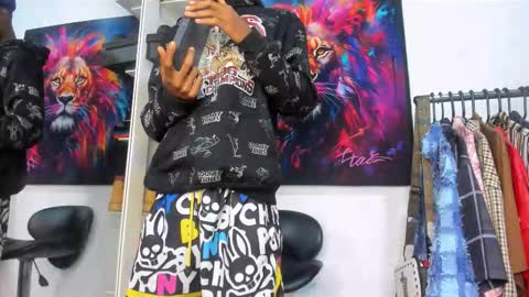 Snapshot of _pantera_09 chatting on 10-12-25, 11:20 Kevin online show from 10-12-25, 11:20