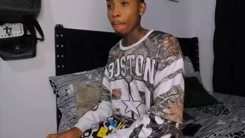 Snapshot of _pantera_09 chatting on 11-13-25, 10:30 Kevin online show from 11-13-25, 10:30