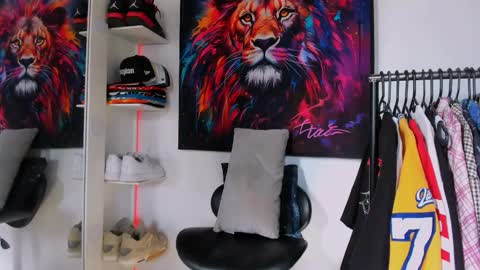 Snapshot of _pantera_09 chatting on 11-22-25, 07:13 Kevin online show from 11-22-25, 07:13