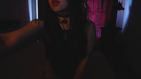 Paris online show from 03-02-26, 08:59