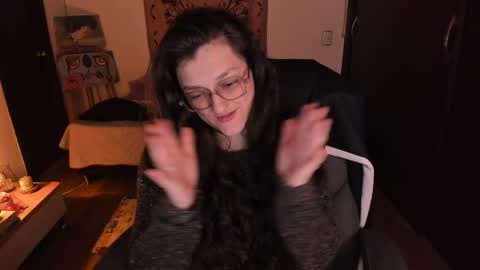 Snapshot of _peach__ chatting on 04-22-26, 04:48 violeta ig online show from 04-22-26, 04:48
