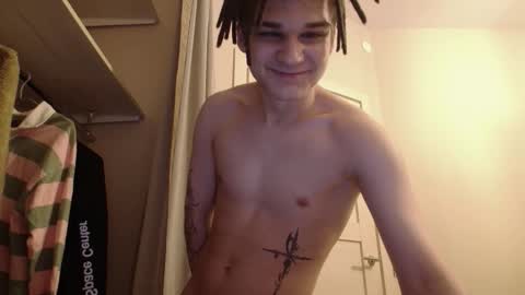 Snapshot of _peachtree_ chatting on 12-13-25, 08:04 Willie online show from 12-13-25, 08:04