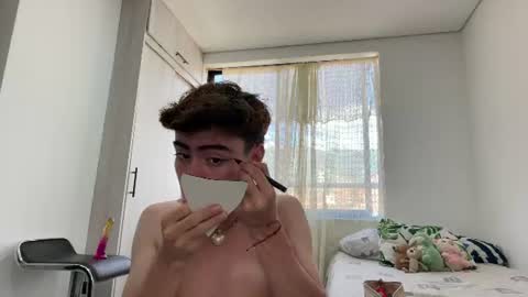Snapshot of _peachyboy chatting on 06-28-26, 03:07 esteban online show from 06-28-26, 03:07